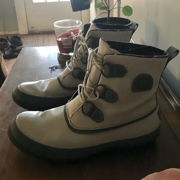 Sorel Shoes - Sorel Joplin Rain Boots in White